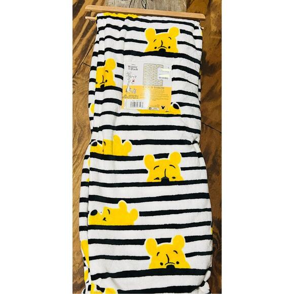 Winnie the Pooh Cloud Blanket Plush Yellow, Black, White Stripes 60x70 - Picture 1 of 3